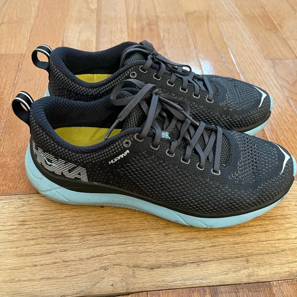 Hoka one one black teal trim sz 9